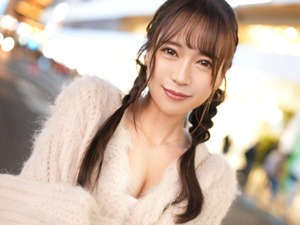 【スレンダー美人の本気SEX】 居酒屋バイトの姉ちゃんがAVデビュー！ クンニで感じてエロモード全開！