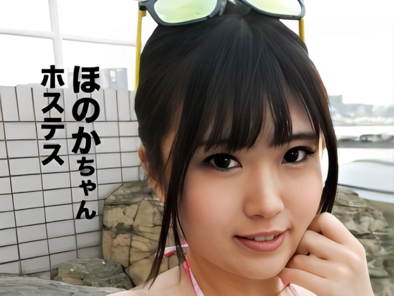 【水着ギャルの乱交パーティー】 プールサイドでナンパ成功！ キャバ嬢のセクシー美女2人と潮吹き3Pプレイ♡
