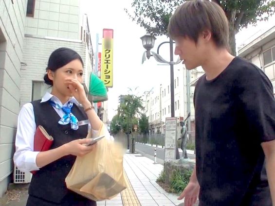 【スレンダーOLの秘密】 制服美人がホテルでエロエロに豹変！ 恥じらいながらも感じてしまう敏感ボディ♡