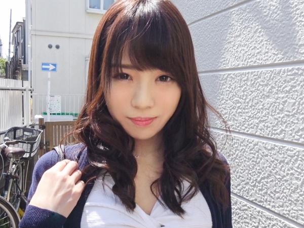 【初ハメ撮りで本性暴露！】 清楚なお姉さんがエロモード全開♡ 抑えきれない喘ぎ声に萌え♡