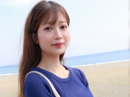 【欲求不満な人妻の性欲解放】 溜まりに溜まった性欲が爆発！ 若奥様が久しぶりのチ〇ポで乱れまくる、エロティックな物語。