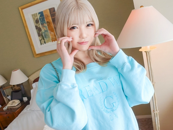 【ナンパ成功♡金髪ギャルのイキっぷり】 ツルツル美マンにチンポ挿入で激ピストン！ 感じまくってアンアン絶叫アクメ♡