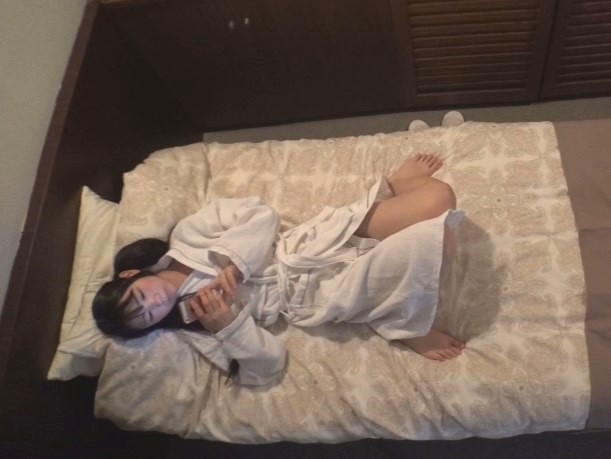 【密室のひとりH】 女性たちの淫らなオナニーを覗き見！ 激しく感じて、絶頂アクメ♡