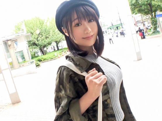 【イケイケJDの潮吹きナンパ】 ヘソ出しコーデのセクシーギャルをゲット！ スタイル抜群の巨乳ボディを堪能し、手マンで潮吹きさせちゃう♡ 柔らかおっぱいでパイズリ天国！