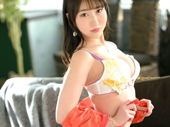 【美ボディを貫く快感】 官能的なカラダの美女が手マンとクンニで昇天！ バックで激しく突かれ、エロティックな喘ぎ声が止まらない！