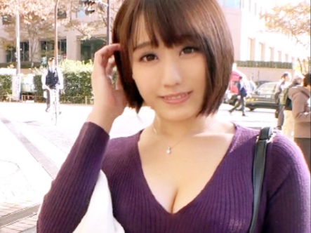 【素人】おっぱいがとっても男心をくすぐる23歳の女の子！当然セックスになってみたらやる気満々！濡れちゃってマジエロい！