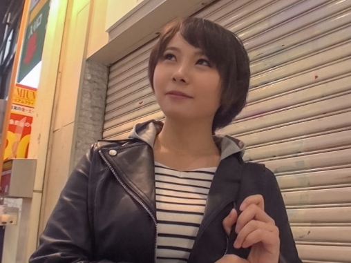 【素人】小顔なゆえに笑顔が超カワイイ美巨乳美女との濃厚セックスエロくておっぱいもでかくて最高でしたｗｗｗ
