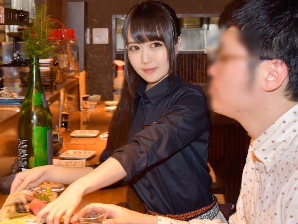 【パイパン看板娘】「あんっ…♡」乱交で可愛い喘ぎ声を聞かせてくれる女の子！チンポ2本で責められ限界！！
