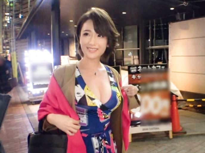 【セレブチーママの裏の顔】『ダメ…でも気持ちいい…』お店で見せた強気な姿はどこへ？おまんこいじられ、まんざらでもなく感じまくり！イキ顔がエロすぎる！ｗ