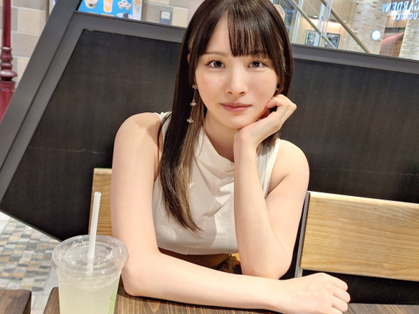 【美乳お姉さんの色白スレンダー誘惑】『感じちゃう…そこダメ…』色白美人のお姉さんが脱いだら超美乳！敏感な乳首と濡れやすいマンコで男を誘い、チンポを咥え込むエロさ全開♡