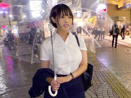 【巨乳OLの甘い誘惑】『もっと激しく…』ショートカットが似合うキュートなOLとホテルで濃厚プレイ！巨乳が揺れる激しいピストンに悶絶！仕事終わりに乱れる姿がエロすぎる♡