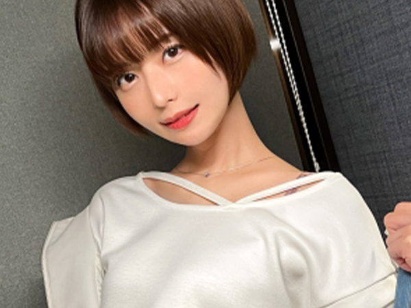 【ショートカットJDの初々しいフェラチオ】超かわいいスレンダー女子大生がチンポを咥え、恥じらいながらも色んな体位で生ハメされちゃう♡