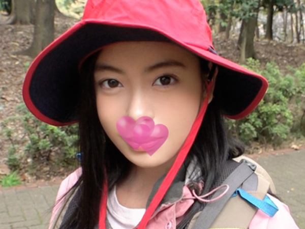 【巨乳美少女の野外乱交】『彼氏より気持ちいい…♡』彼氏がいるのに、野外で見知らぬ男と子宮直撃セックス！巨乳揺らしてイキまくる浮気娘！