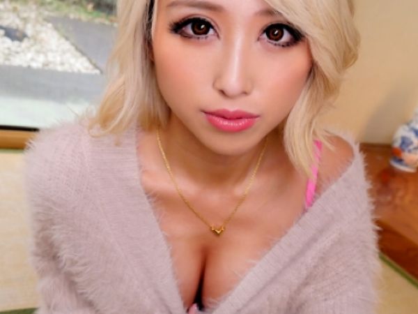 【令和の黒ギャル革命】『もっと奥まで♡』性欲旺盛な金髪ギャルが連続ハメで悶絶！ 激アツセックスでエッチ度MAX！ ヤリまくりギャルライフ！