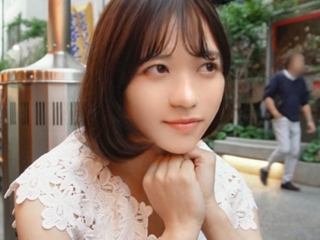 【清楚系女子の背後ピストン】『あっ、ダメ…感じちゃう…』キュートな顔立ちの彼女が、電マとバイブのW攻めで悶絶！後ろから激しく突かれ、綺麗なカラダが波打つ！清楚な顔とエッチなギャップに興奮間違いなし！