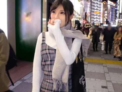 【黒タイツ美少女】『やだ…破けちゃう…』スレンダーな娘をナンパして即ハメ！タイツを破いて濡れまくりのおマンコをガン突き！絶頂顔射でキュートな顔がエロ顔に！