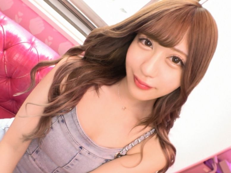 【裏バイトのギャルお姉さん】『仕事中は真面目なのに…』有名店で働く美ボディギャルがエロモード全開！トロけるオマンコとセクシーな唇で男を骨抜きにする！ｗ