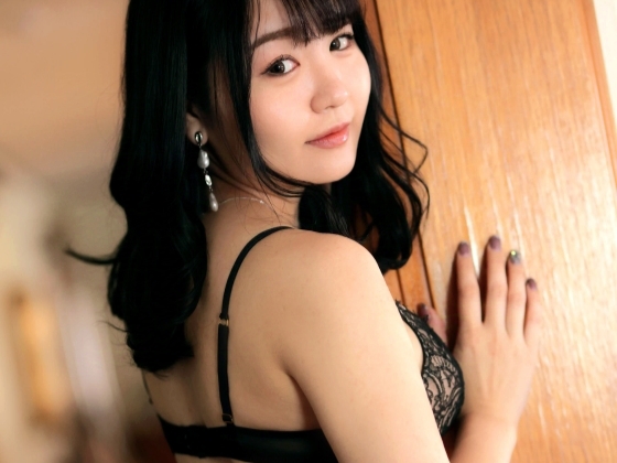 【アラサー×ランジェリー】「いつもこんな下着穿いてるの？」エロス3倍増っ！ケツ向けて下半身強調♥