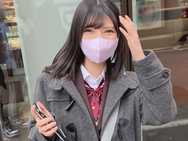 【生ハメ美少女】『気持ち良すぎる…』無邪気な笑顔がエロ可愛い！生チンポで突かれて2回も中出しされちゃう♡ 妊娠確実の危険な快感に夢中！