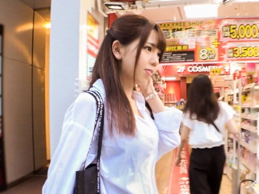 【ツルツル無毛マンコ】パイパン美少女の敏感おまんこを責めまくり!手マン&クンニで淫汁ダダ漏れ!感じまくる姿がエロすぎる♥︎