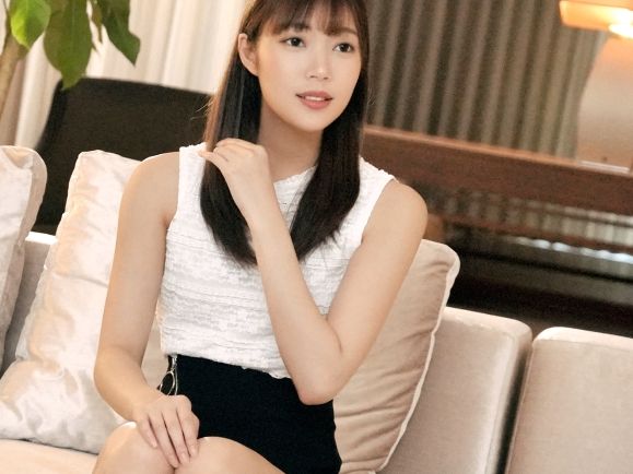 【久々セックスに悶絶!】『気持ち良すぎ…』美乳お姉さんが久々のチ○ポに夢中!騎乗位で激しく腰を振り、恍惚の表情で感じまくる濃厚SEX♥