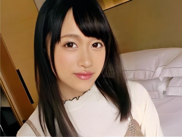 【20歳初撮り】清楚系美少女、初AVで赤面!実は毎日オナニーするムッツリ女子が、初々しい反応で感じまくり♥ 初めてのカメラ前セックスで本気イキしちゃう!♡