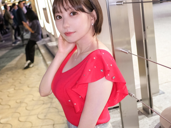 【美巨乳お姉さん】色白美肌の柔らかおっぱいを揉みしだき！パンスト破って生チンポ挿入！巨乳お姉さんがエロすぎる生ハメSEXで乱れる♡