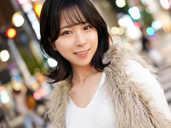 【美乳素人】そういえば最近エッチな事してないな…！そんな事が頭によぎった美少女ちゃん！久しぶりだからモーレツに燃える！