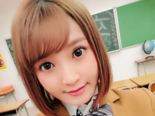【制服美少女と教室でエッチな授業】素人JKが制服姿で教室で大胆プレイ!バイブで濡れ濡れになったおまんこにチンコを挿入♡夢のシチュエーションが現実に!