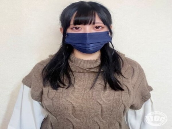 【童顔＋Fカップ】「おちんちん舐める♡」マスク外したら意外とロリ顔っ！じっくりチンポ責めてくれる美女が堪らん！
