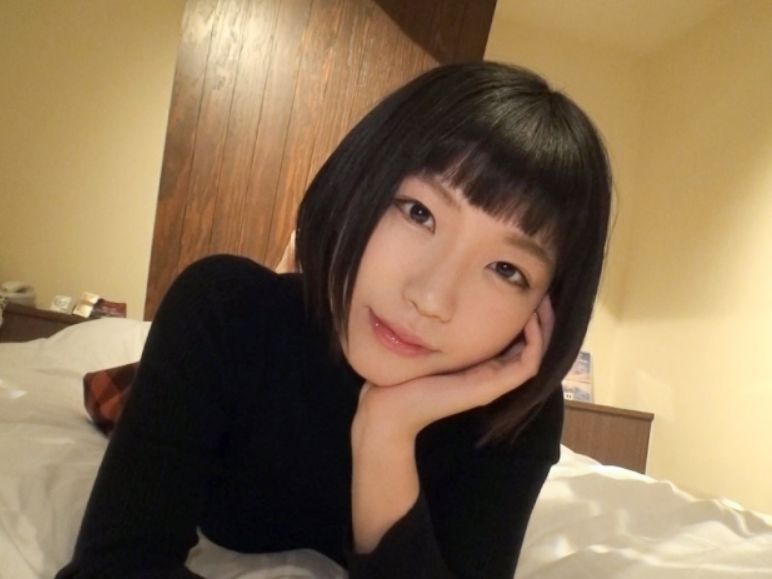 【10代女子】「Eカップです♡」スポーツ経験ある美女が潮吹きっ！肉体的反応はさすがですっ///
