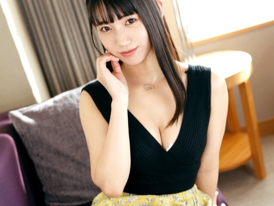【バックで激突き】清楚系ロングヘアお姉さんがエチエチボディ全開！キレイなカラダをくねらせ、バックから激しく突かれて感じまくるエロ交尾がたまらん！♡