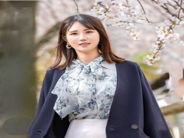 【人妻】『お金のためにおまんこ使う美人奥様♡』不倫ちんこをフェラでしゃぶって三十路まんこの騎乗位！
